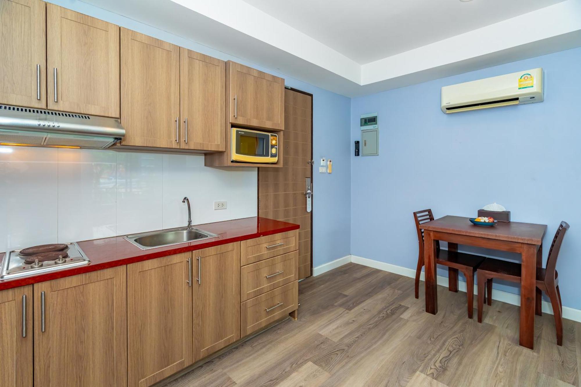 Anchan Boutique Hotel- Sha Plus Чалонг Екстериор снимка